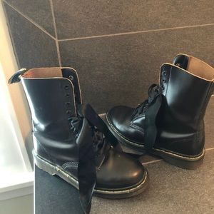 MADE IN ENGLAND 🇬🇧 Dr Martens Brown Boots mens 7